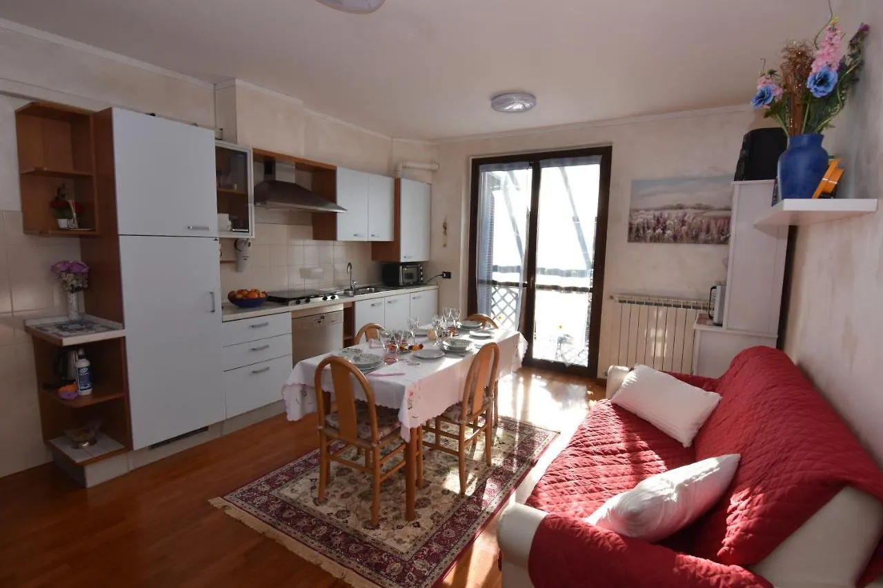 Appartamento Ortensia Roe Apartment