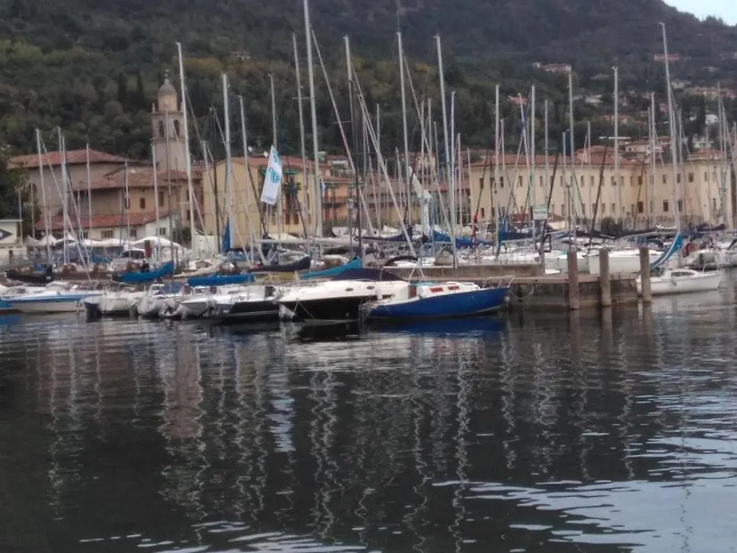Apartment Appartamento Ortensia Roe Italy